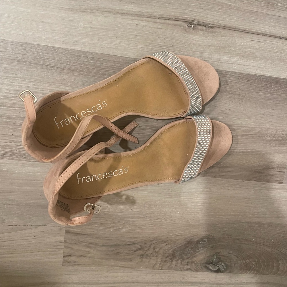 Nude Heels with Sequin Details - Picture 4 of 6